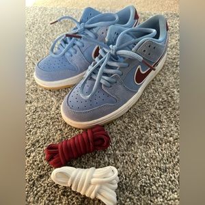 Kids Philly dunks (baby blue) size 2